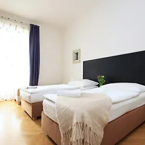 Appartement Quadrio Bedroom