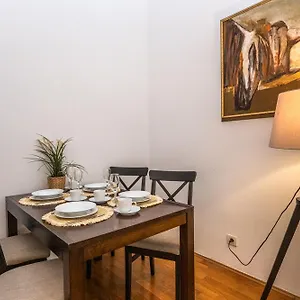 Wishlist Residences - Old Town Square Prague